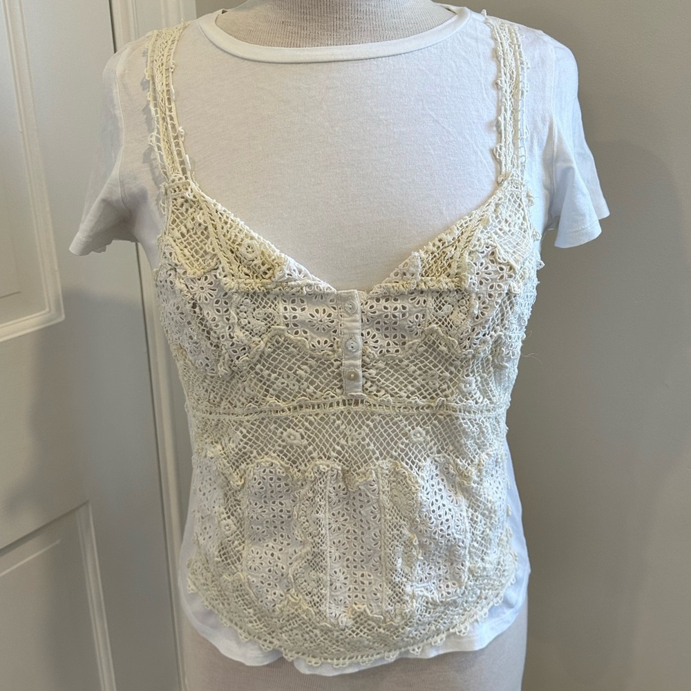 Anthropologie Vanessa Virginia Boho Cotton White Tee w/ Crochet Overlay Size XS